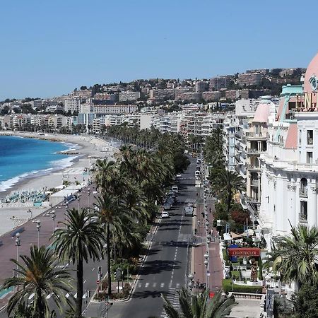 Bed and Breakfast Les Pieds Dans L'Eau Niza Exterior foto